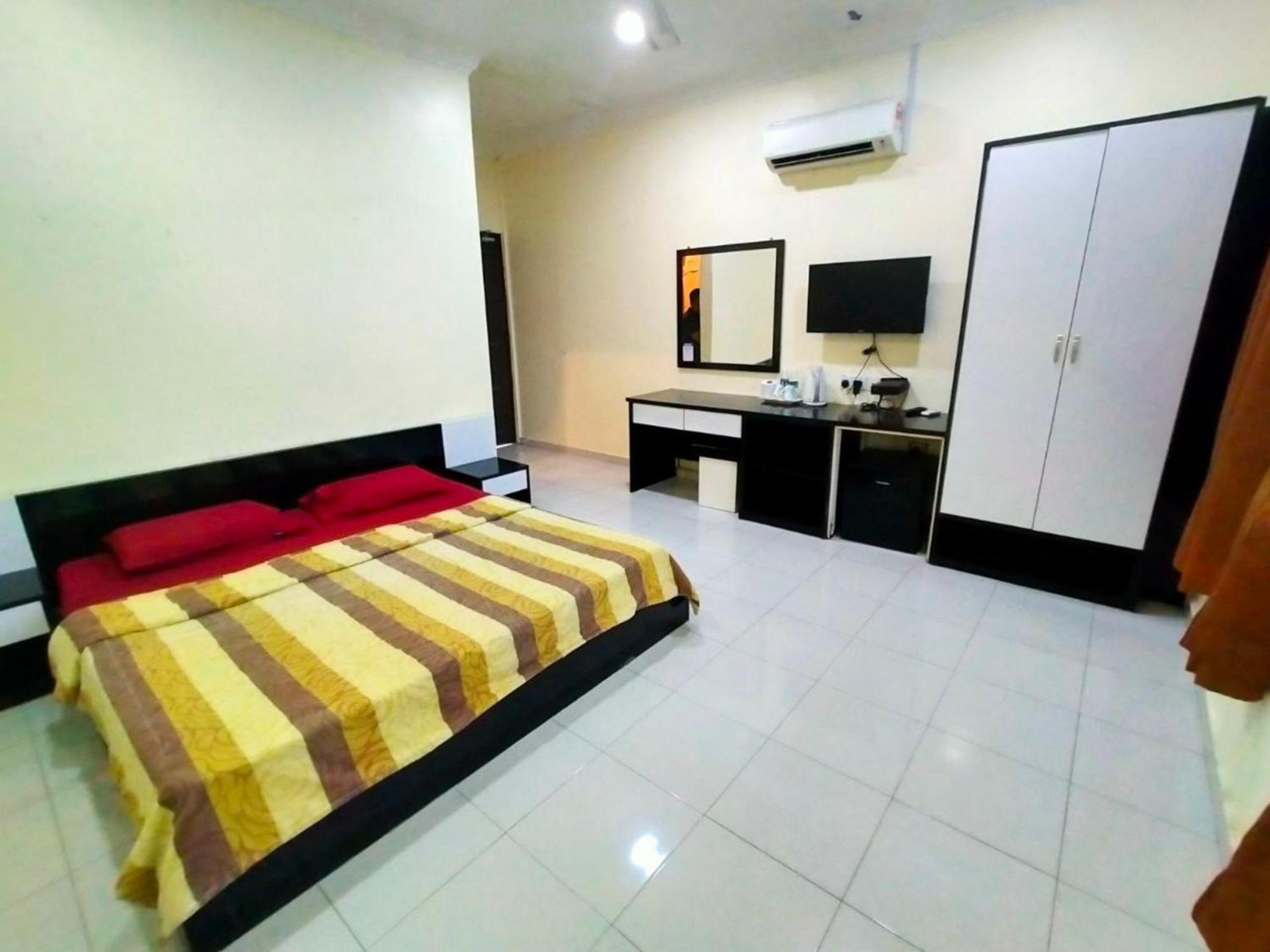 Capital O 91118 Chalet Seri Idaman Bayan Lepas Exterior foto